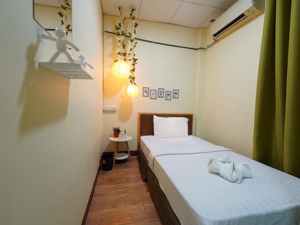 EZ Sleep at Ratchada 19 Room Type - Single Room