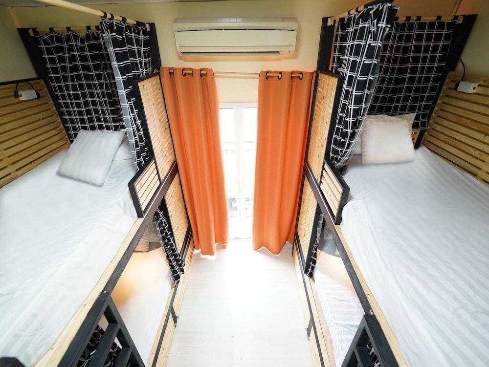 EZ Sleep at Ratchada 19 Room Type - Shared Dormitory, Men only