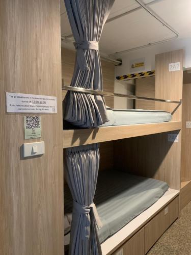 Marni BKK Hostel Room Type - 8-Bed Mixed Dormitory Room