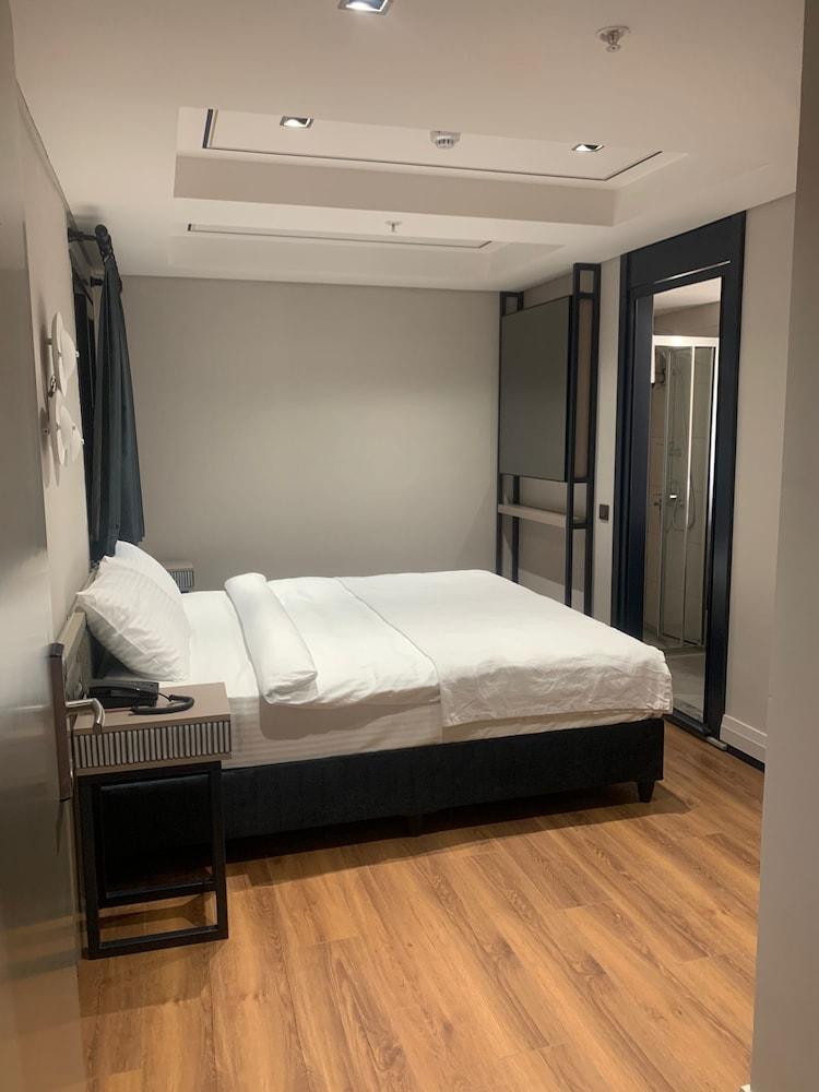 Theodosius Hotel Room Type - Basic Double or Twin Room