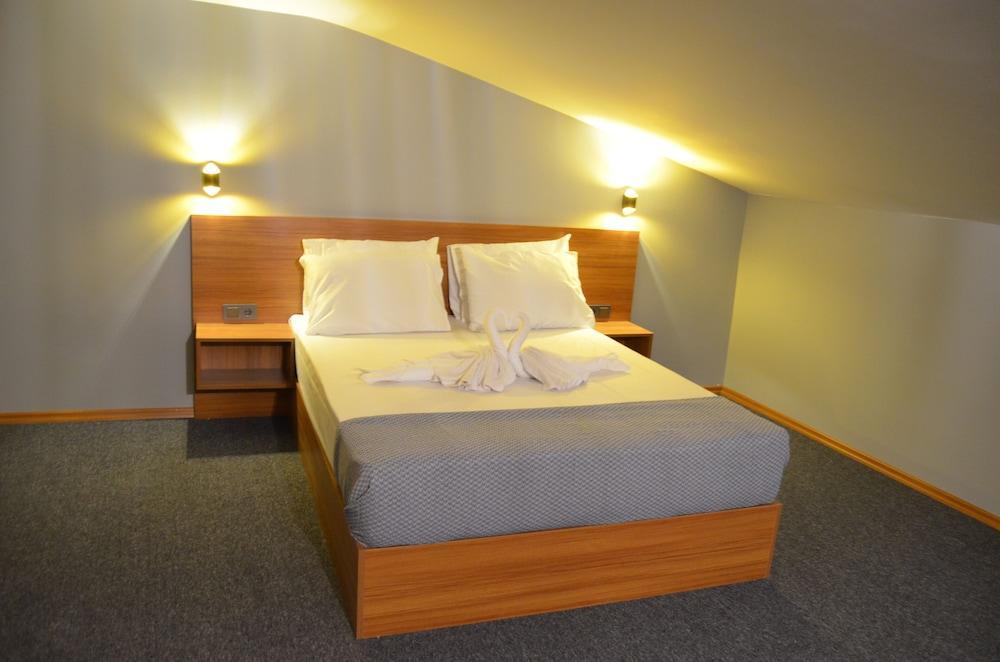 Rosse Hotel Room Type - Standard Room