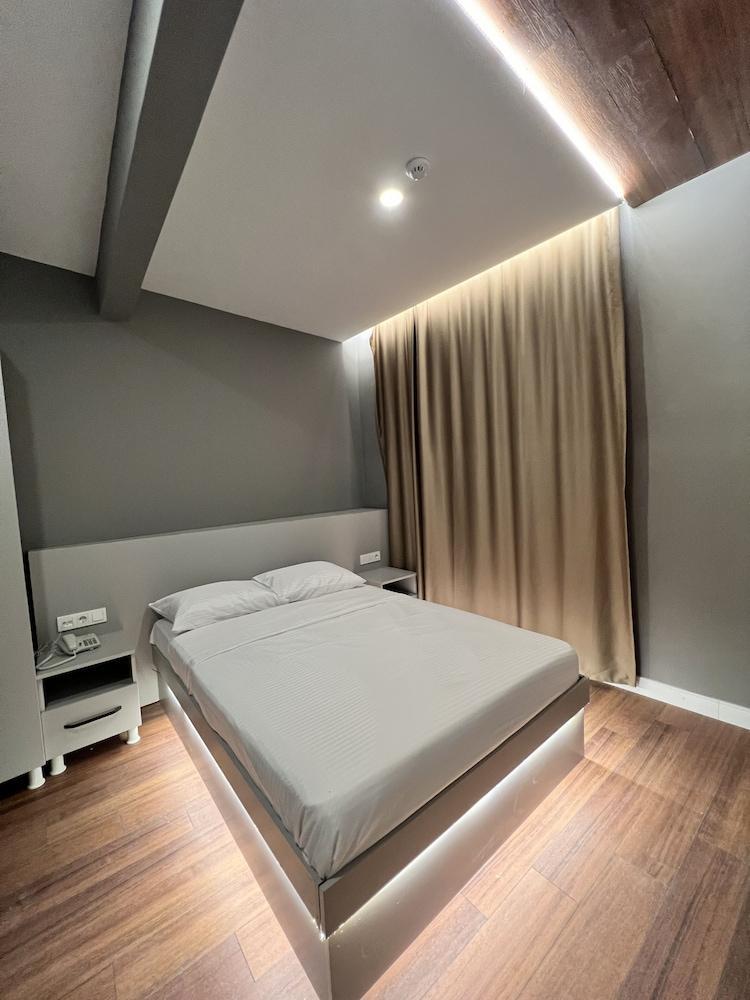 Gokotta Suite Hotel Room Type - Standard Double Room