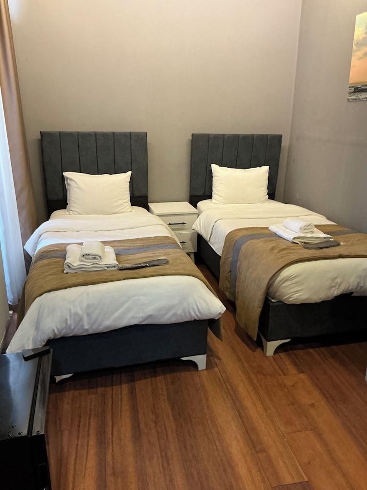 Gokotta Suite Hotel Room Type - Economy Twin Room, 1 Bedroom