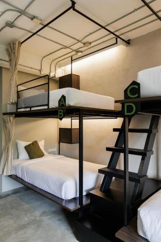 C'HOUSE Bangkok Room Type - Bed in 8-Bed Mixed Dormitory Room