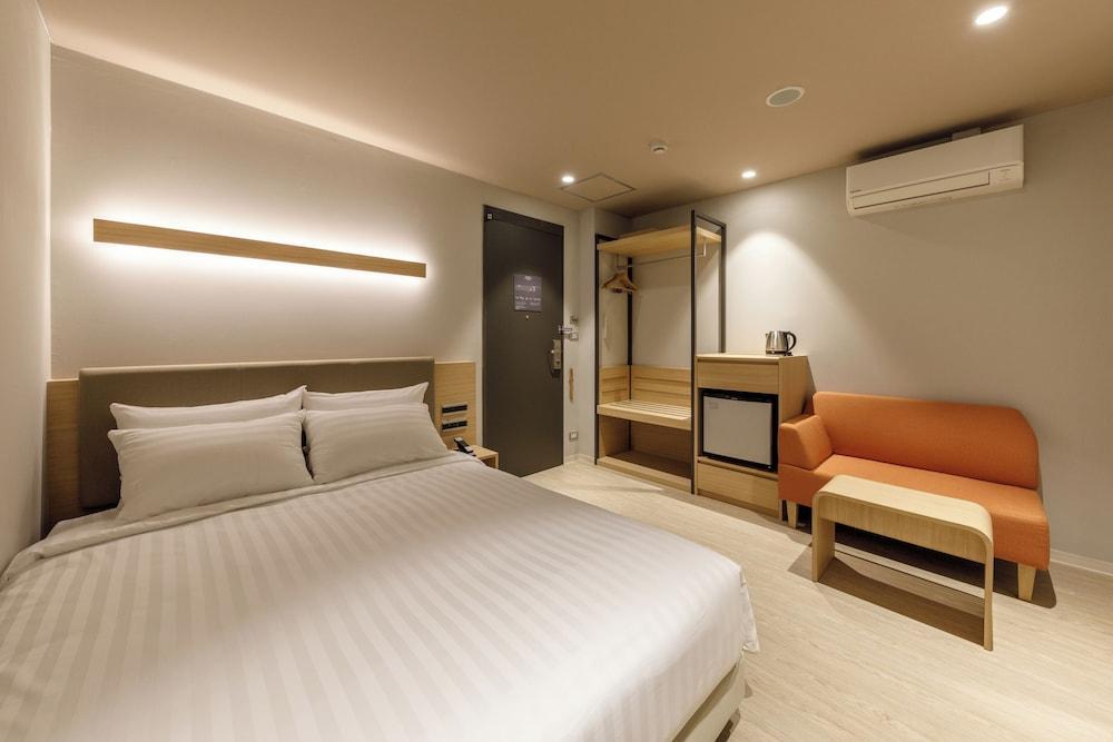 Nishitetsu Hotel Croom Bangkok Silom Room Type - Standard Double Room