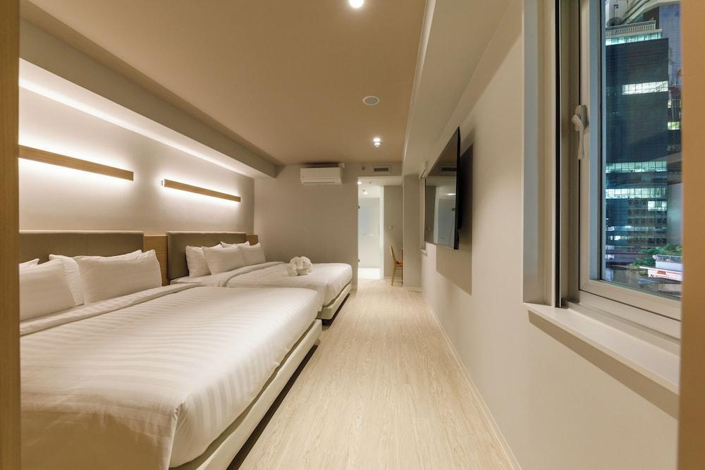 Nishitetsu Hotel Croom Bangkok Silom Room Type - Croom Stay Suite