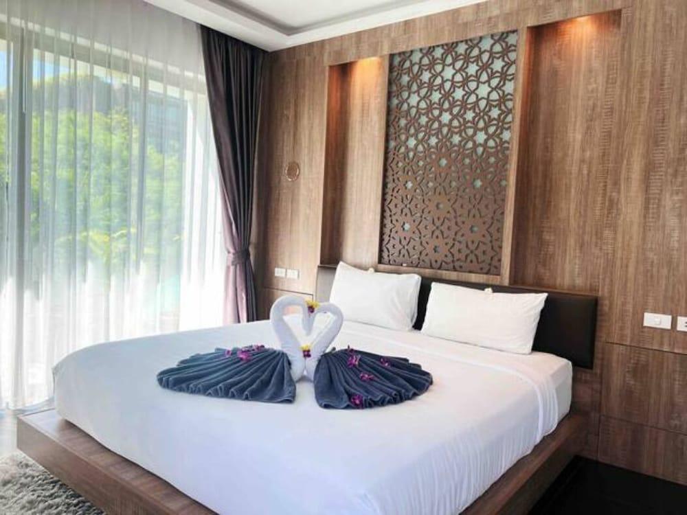 Pattana Villa - Tap to explore photos