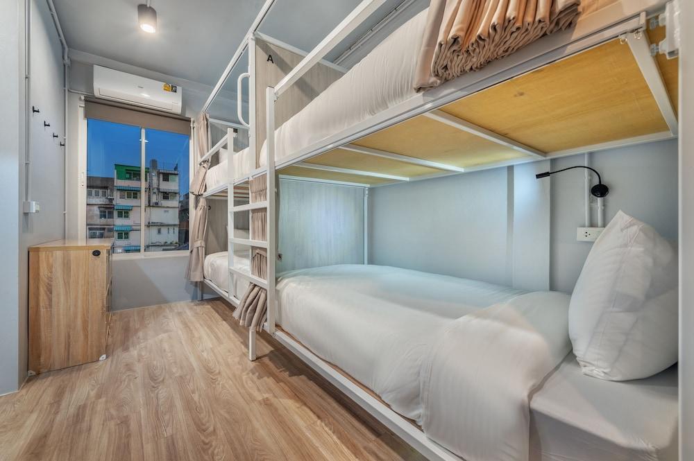 Ti Thong Hostel Room Type - Female Dormitory 4 Beds