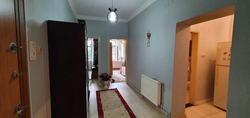 Aynalı Taksim Apartment - Tap to explore photos