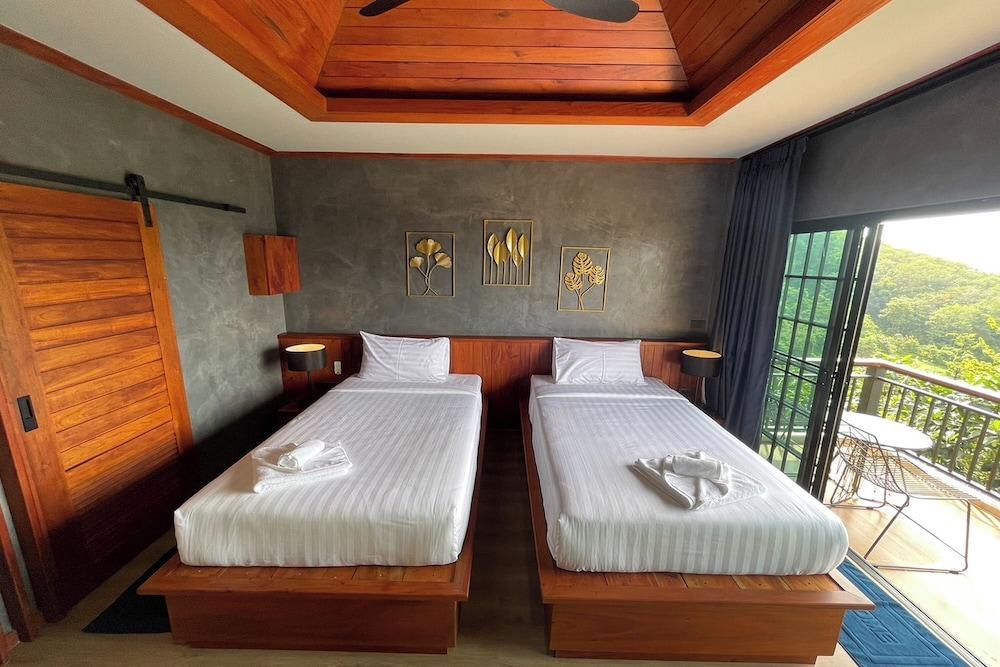 Pha Lae Tawan@Siray Room Type - Superior Twin Villa