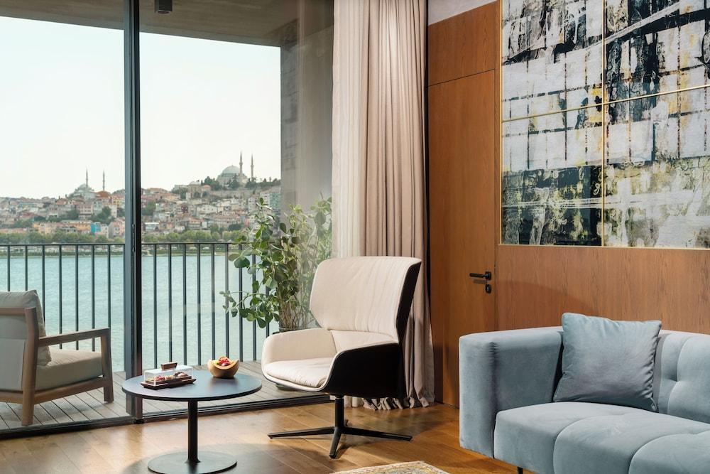 Rixos Tersane Istanbul Room Type - One Bedroom Premium Terrace Suite Sea View - Nickelodeon Play Access Rixos Tersane Istanbul Room Type - One Bedroom Premium Terrace Suite Sea View - Nickelodeon Play Access