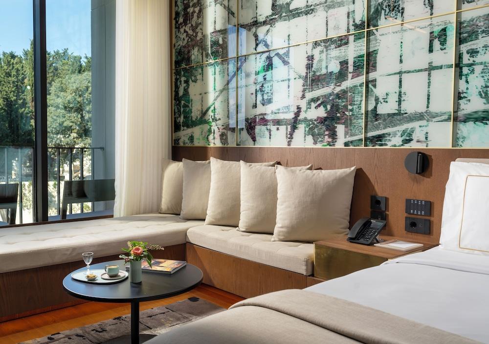 Rixos Tersane Istanbul Room Type - Junior Suite Partial Sea View - Nickelodeon Play Access Rixos Tersane Istanbul Room Type - Junior Suite Partial Sea View - Nickelodeon Play Access