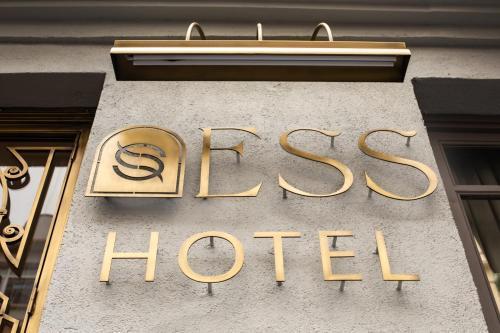 Ess Hotel - Tap to explore photos