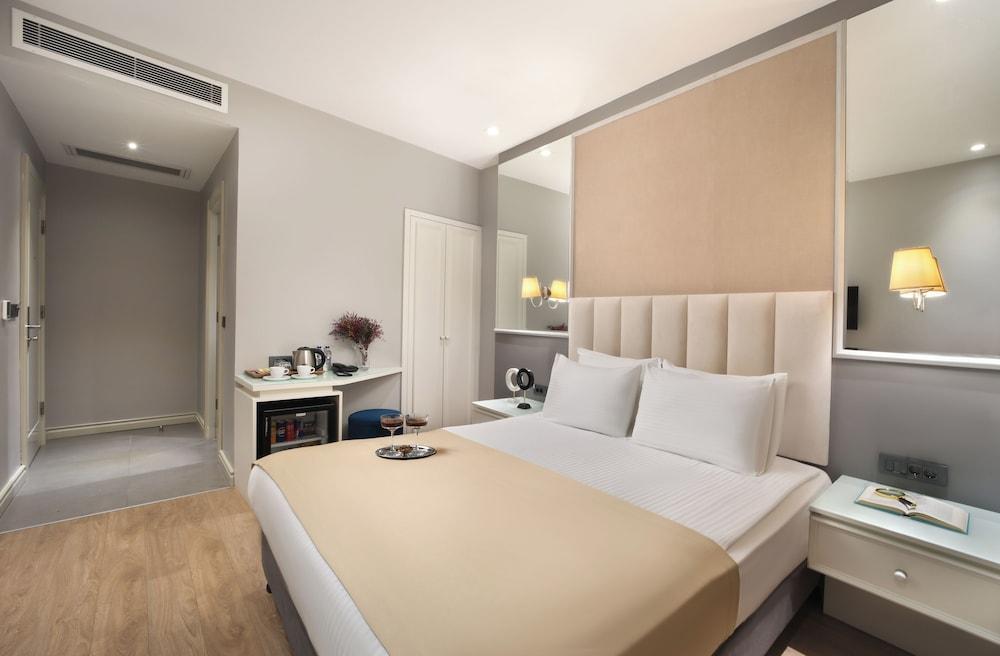 Ess Hotel Room Type - Standard Double Room