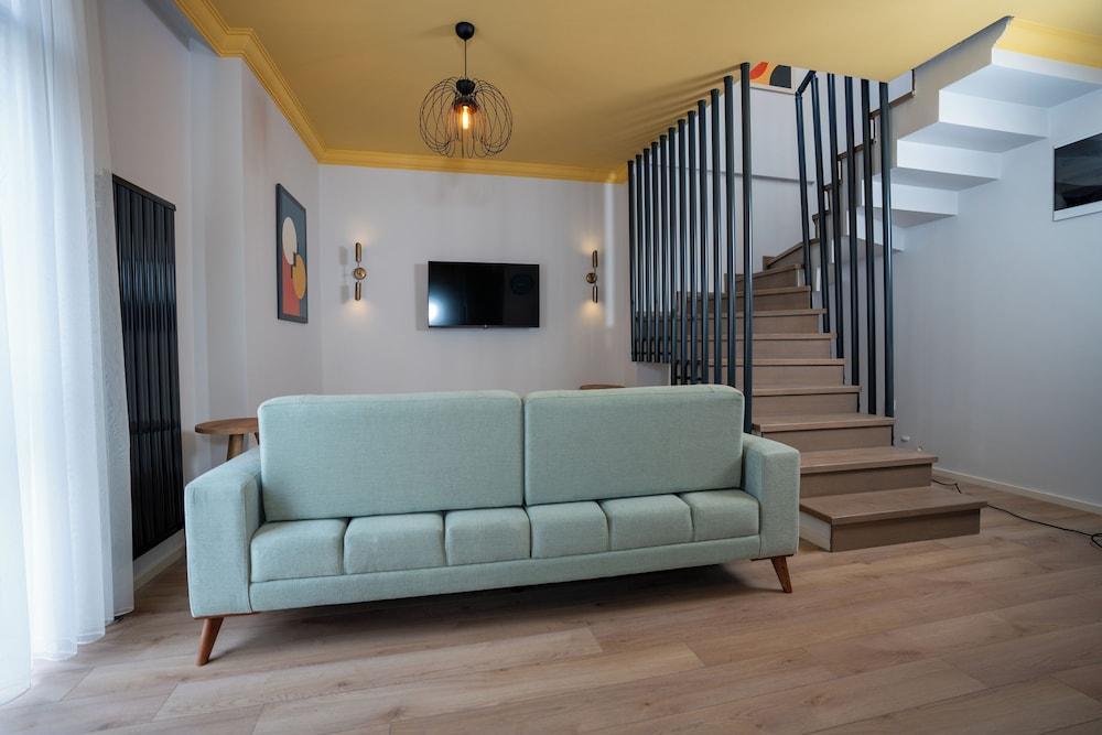 Bird Nest Suite Room Type - Luxury Duplex Bird Nest Suite Room Type - Luxury Duplex