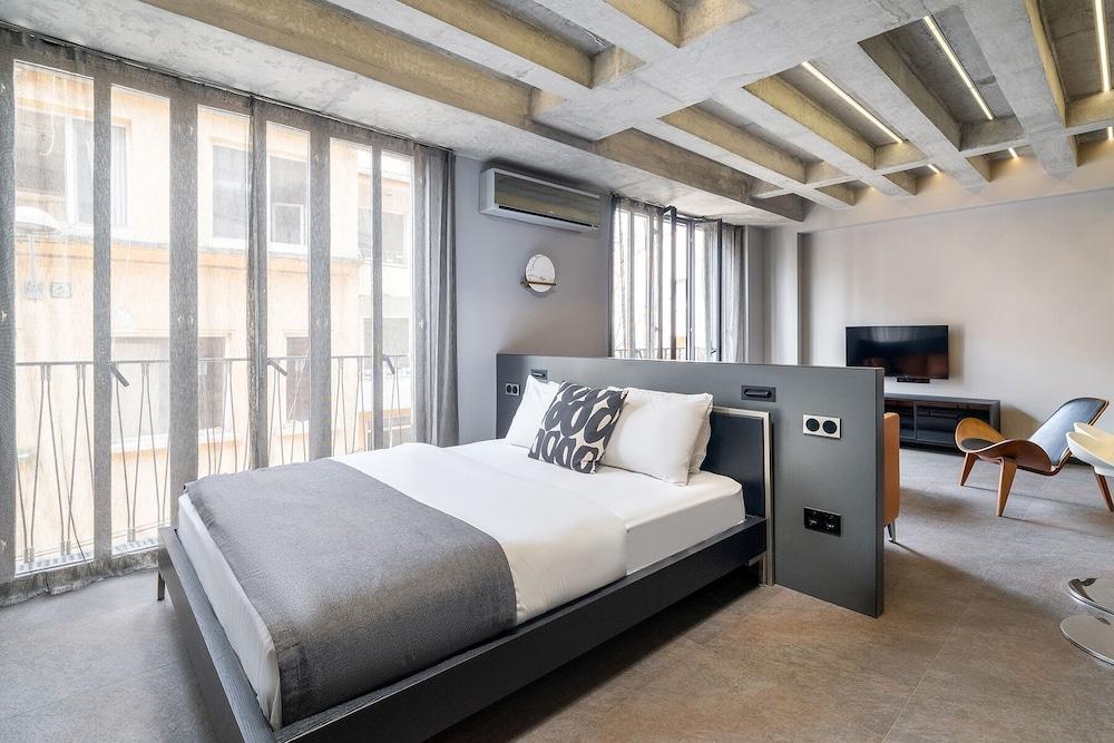 RA Apartments Room Type - Elite Apartment, 1 Queen Bed, City View, Corner RA Apartments Room Type - Elite Apartment, 1 Queen Bed, City View, Corner