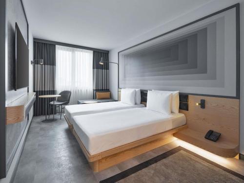 ibis Istanbul Sisli Room Type - Superior Twin Room with Courtyard View ibis Istanbul Sisli Room Type - Superior Twin Room with Courtyard View