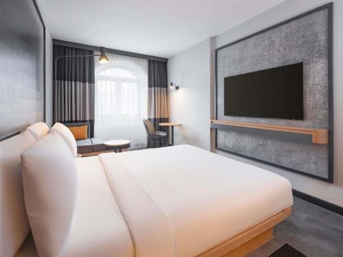 ibis Istanbul Sisli Room Type - Deluxe Queen Room with City View