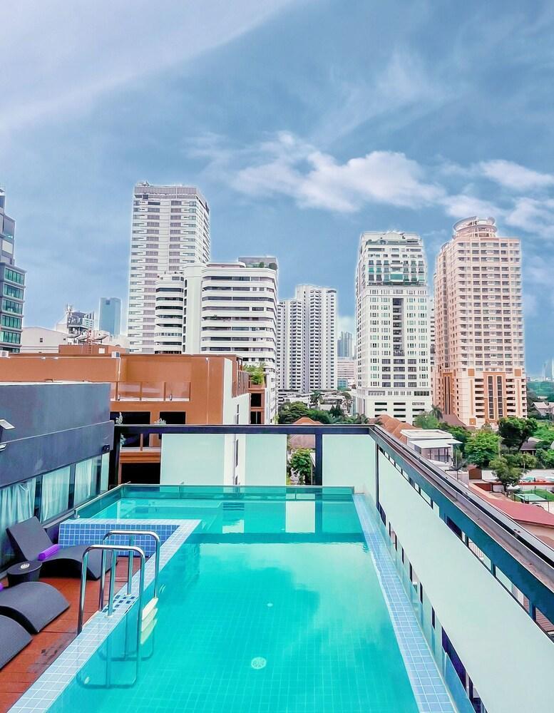 Metacity Bangkok - Tap to explore photos
