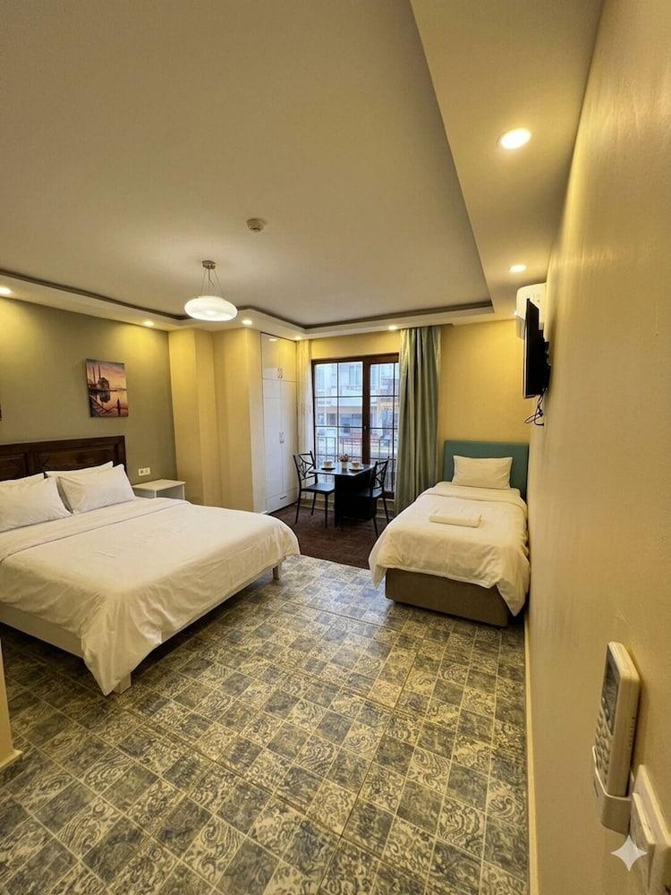 The Red Tent Grand Suites Room Type - Deluxe Room