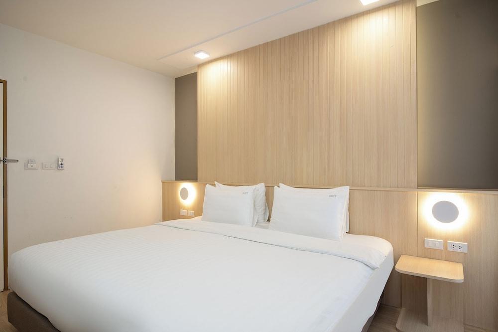 Diya Hotel Bangkok - Tap to explore photos