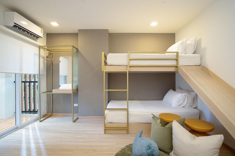 Diya Hotel Bangkok Room Type - Family Suite, 2 Bedrooms with balcony Diya Hotel Bangkok Room Type - Family Suite, 2 Bedrooms with balcony