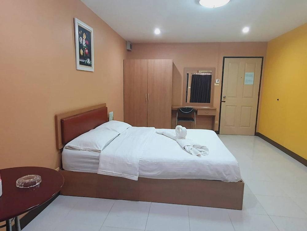 Buddy Mansion Room Type - Standard Studio, City View