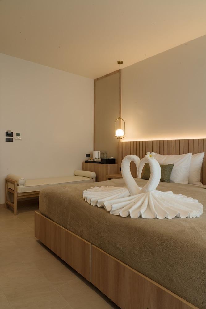 Niranapa Boutique Resort Room Type - Grand Room