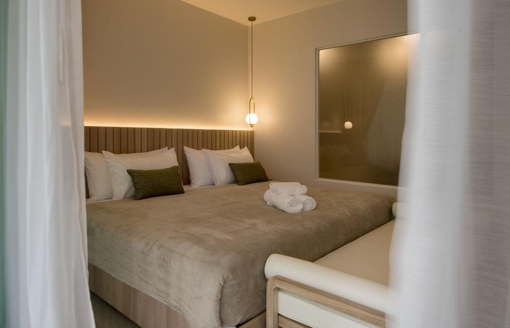 Niranapa Boutique Resort Room Type - Deluxe Room, Garden View