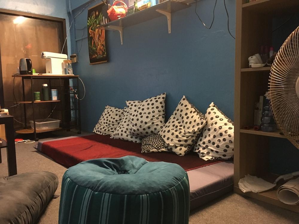 17You Inn - Hostel - Tap to explore photos