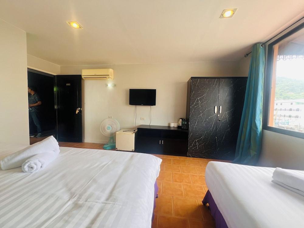 Minotel Patong Room Type - Superior Triple Room