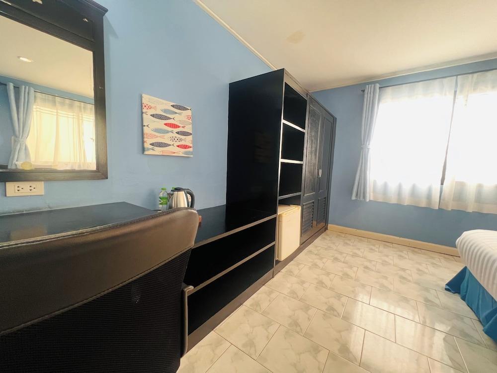 Minotel Patong Room Type - Standard Double or Twin Room