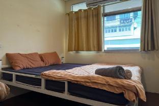 The House Hostel Room Type - Family Room with Shared Bathroom