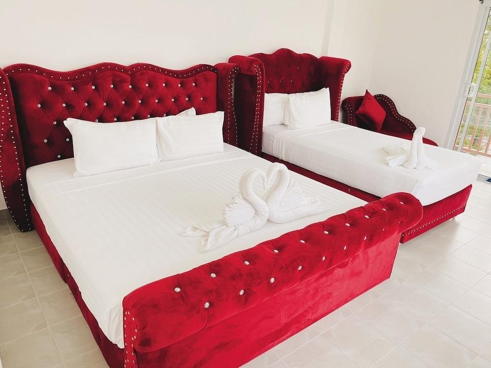 PK APARTMENT KOH SAMUI Room Type - Deluxe Studio Suite, 1 Bedroom, Refrigerator, Sea View