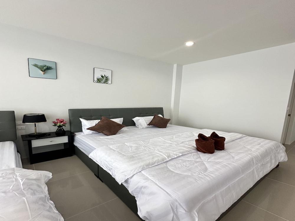 OYO 75505 LD Guesthouse - Tap to explore photos