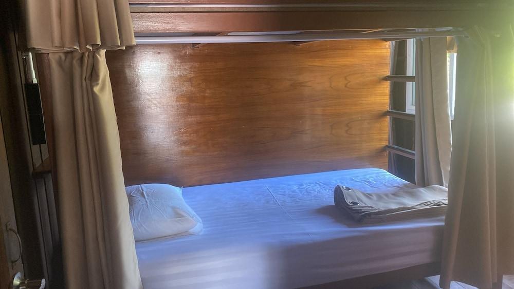 Aforetime House @ Samui Room Type - Mixed Dormitory D