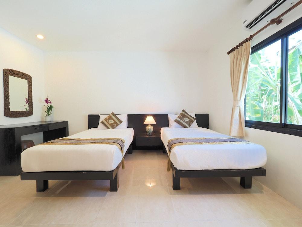 Isara Nai Yang Resort Room Type - Standard Bungalow, 2 Twin Beds, Ensuite