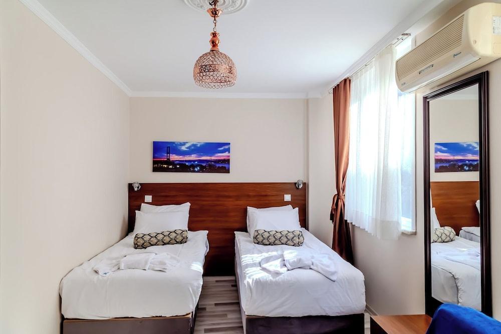 City Hall Apart Hotel Room Type - Standard Twin Room
