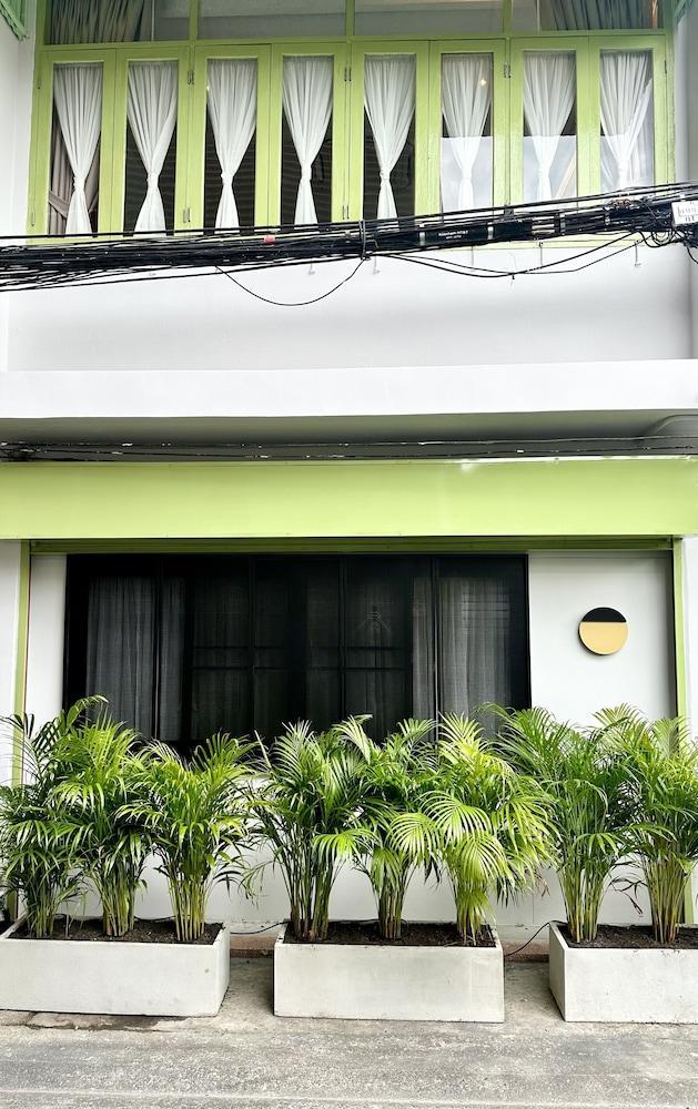 The Tangerine Guesthouse - Tap to explore photos