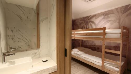 Radisson Resort Layan Phuket Room Type - Family Suite
