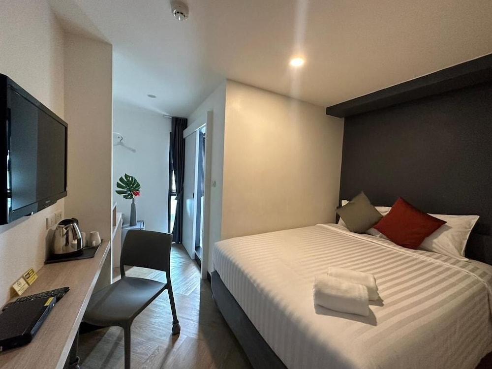 14 Sathorn hotel Room Type - Superior Double Room (Building A)