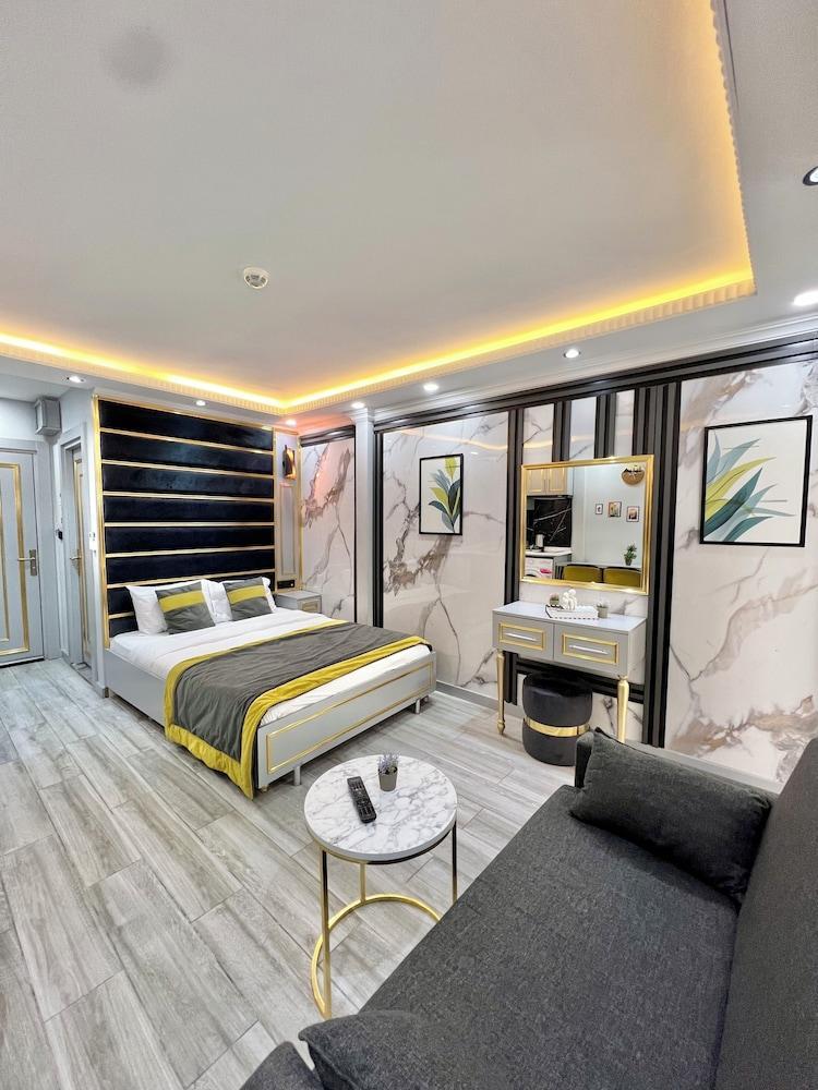 Taksim Larissa Residence