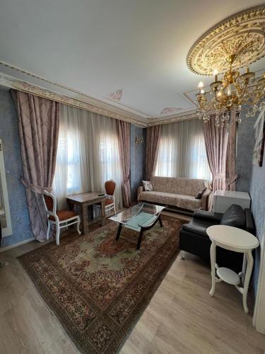 Mihri Hatun Suit Otel - Tap to explore photos