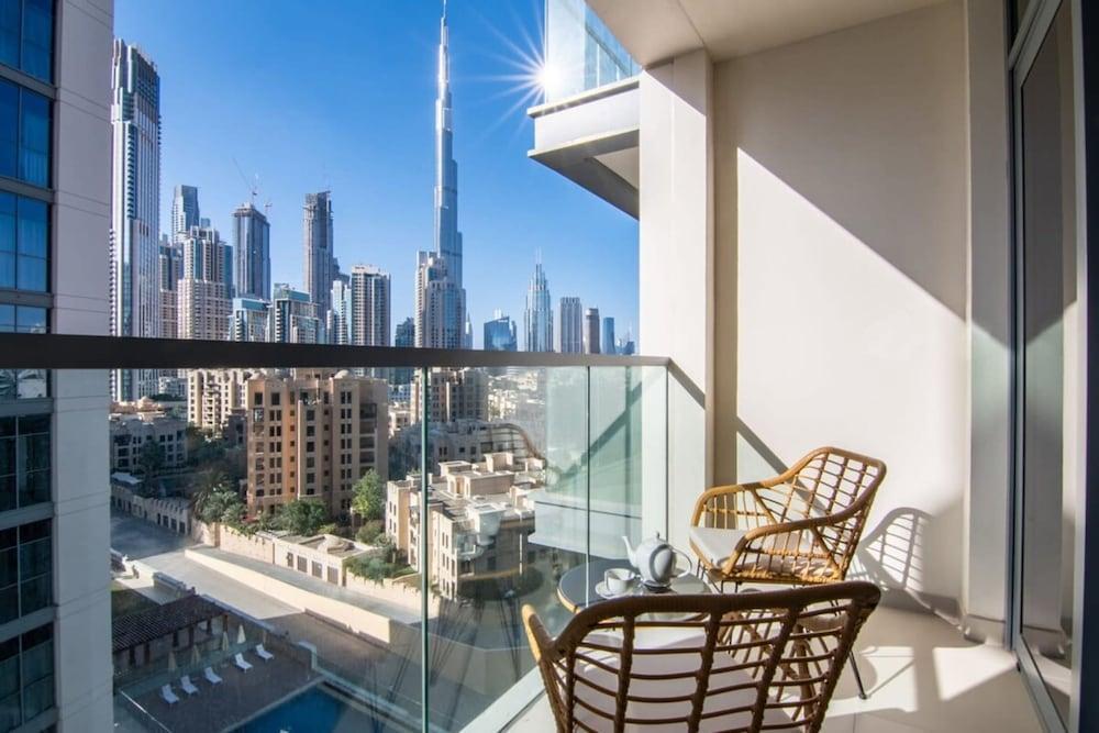 Silkhaus Burj Khalifa Breathtaking View Pool Gym - Tap to explore photos