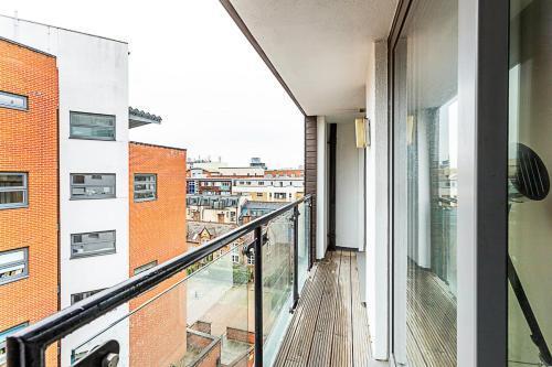 Duplex Two-bed Apartment Near Tower Bridge