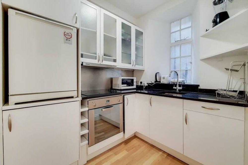 Lovely 1 Bedroom Apartment Near Marble Arch - Tap to explore photos