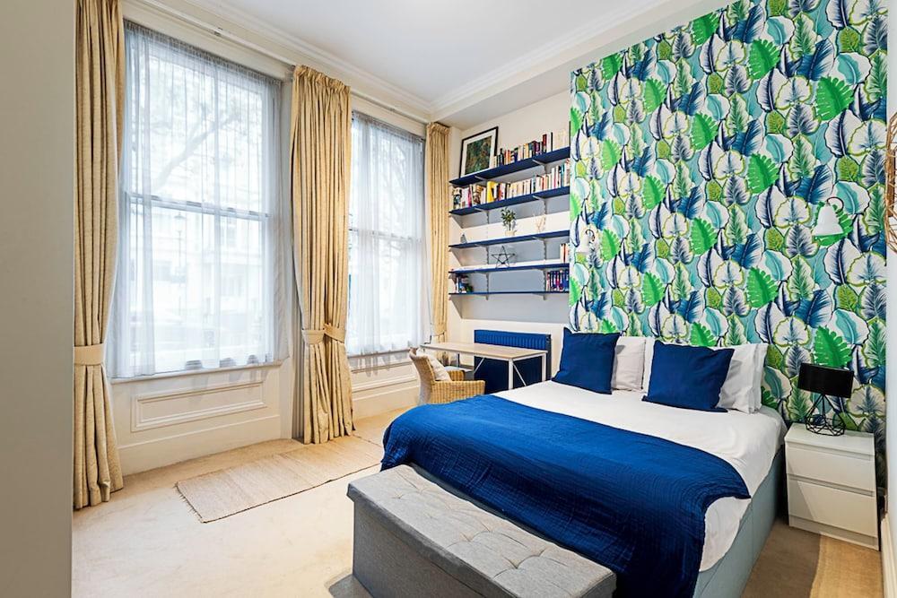 Charming Earls Court Apartment