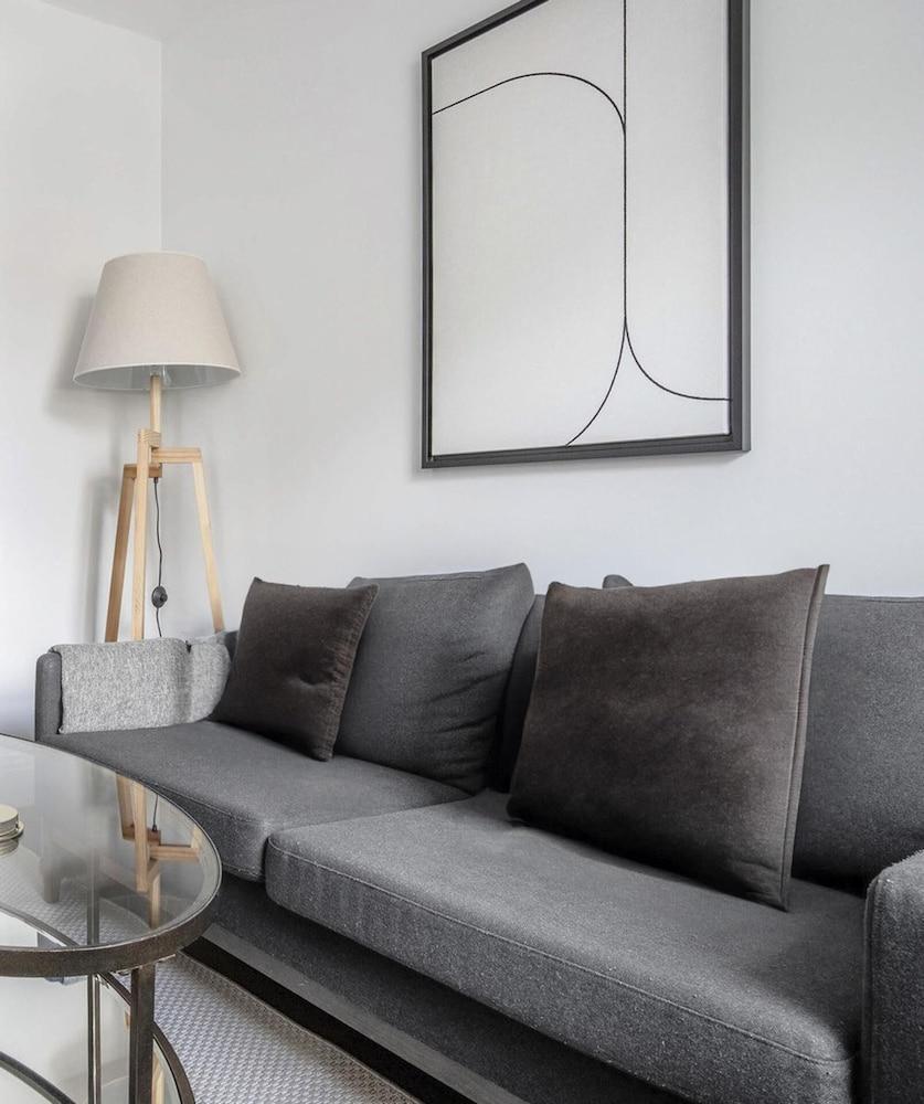 Cozy 2 Bedrooms by Shoreditch - Tap to explore photos