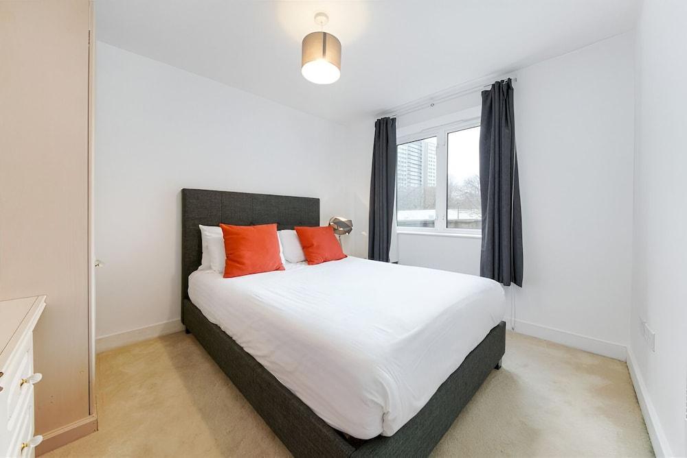 Still Life Clerkenwell Deluxe