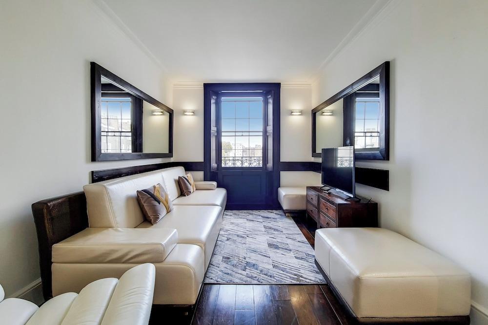 The Chesham Residences Room Type - Exclusive Apartment The Chesham Residences Room Type - Exclusive Apartment